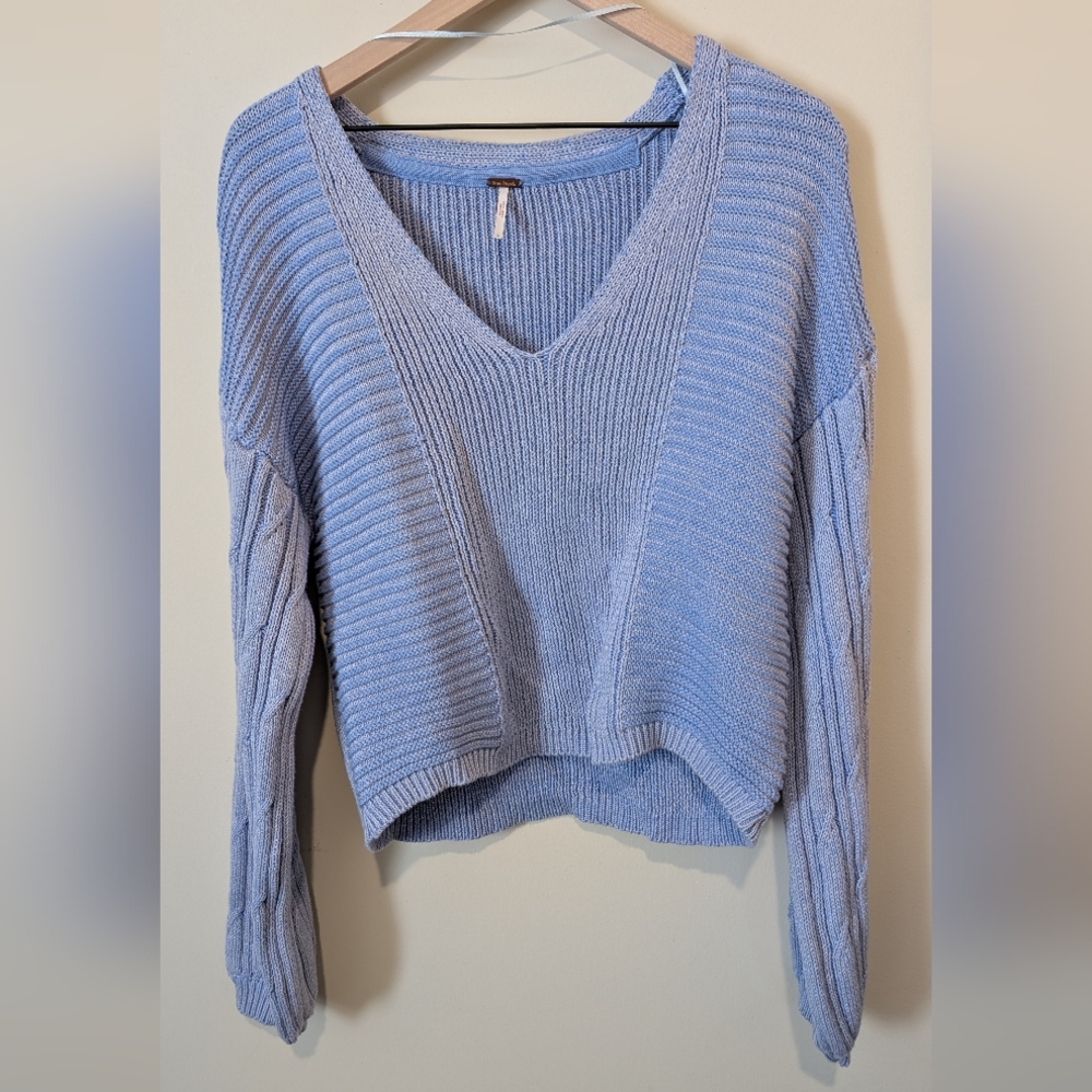 Free People Loose Cornflower Blue V-Neck Sweater - Size L
